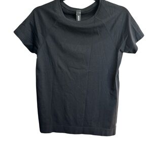 Mondetta Women's Black Short Sleeve Tee